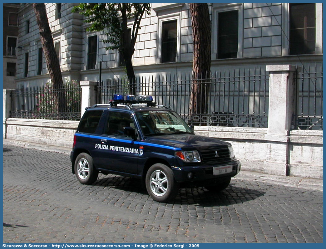 Polizia Penitenziaria 201AE
Polizia Penitenziaria
Nucleo Traduzioni e Piantonamenti
Mitsubishi Pajero Pinin
Parole chiave: 201AE;Polizia Penitenziaria;Nucleo Traduzioni e Piantonamenti;Mitsubishi Pajero Pinin