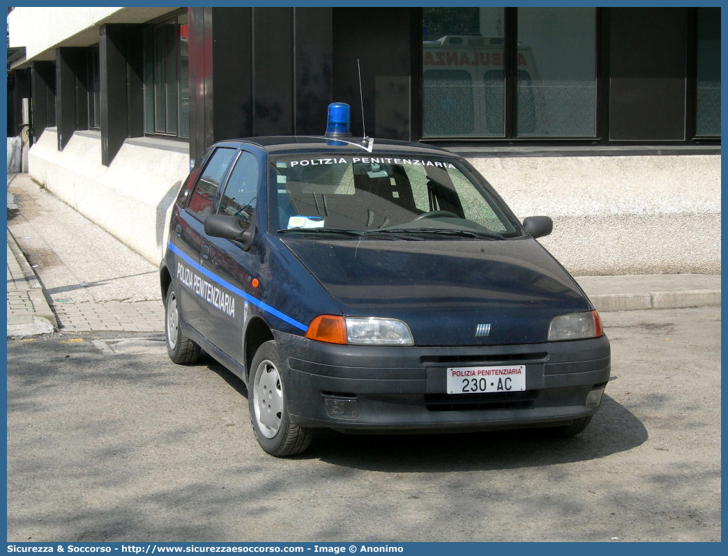 Polizia Penitenziaria 230AC
Polizia Penitenziaria
Nucleo Traduzioni e Piantonamenti
Fiat Punto I serie
Parole chiave: PP;P.P.;Pol.Pen;PolPen;AdiC;A.diC.;Agenti;di;Custodia;Polizia;Penitenziaria;Nucleo;Traduzioni;Piantonamenti;Fiat;Punto