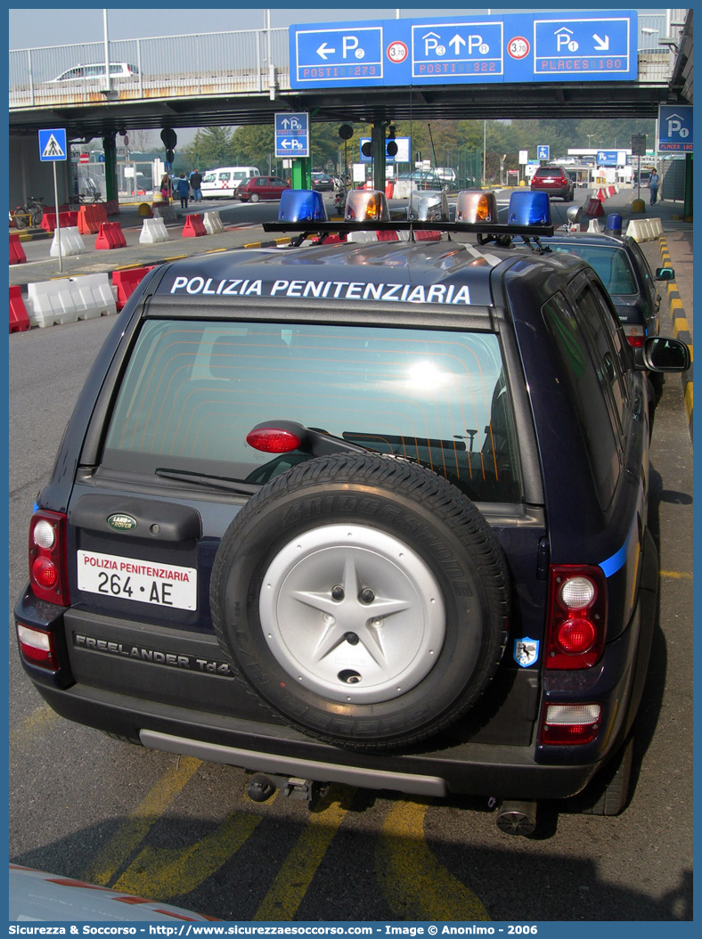 Polizia Penitenziaria 264AE
Polizia Penitenziaria
Nucleo Traduzioni e Piantonamenti
Land Rover Freelander I serie restyling
Parole chiave: PP;P.P.;Pol.Pen;PolPen;AdiC;A.diC.;Agenti;di;Custodia;Polizia;Penitenziaria;Nucleo;Traduzioni;Piantonamenti;Land Rover;Freelander