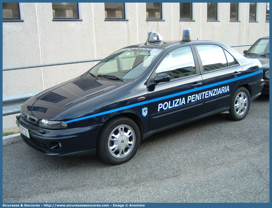 Polizia Penitenziaria 281AD
Polizia Penitenziaria
Nucleo Traduzioni e Piantonamenti
Fiat Marea
Parole chiave: PP;P.P.;Pol.Pen;PolPen;AdiC;A.diC.;Agenti;di;Custodia;Polizia;Penitenziaria;Nucleo;Traduzioni;Piantonamenti;Fiat;Marea