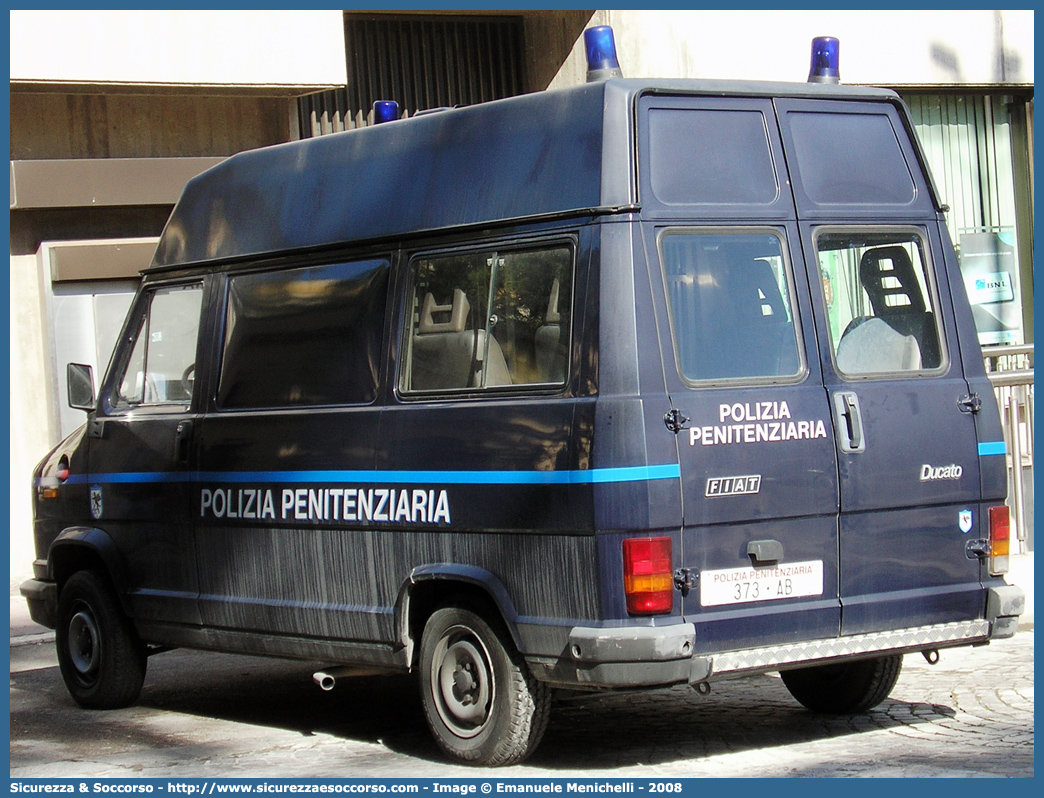 Polizia Penitenziaria 373AB
Polizia Penitenziaria
Fiat Ducato I serie
Parole chiave: PolPen;Pol.Pen.;AdiC;A.diC.;Agenti di Custodia;Polizia Penitenziaria;Fiat;Ducato I serie;373AB