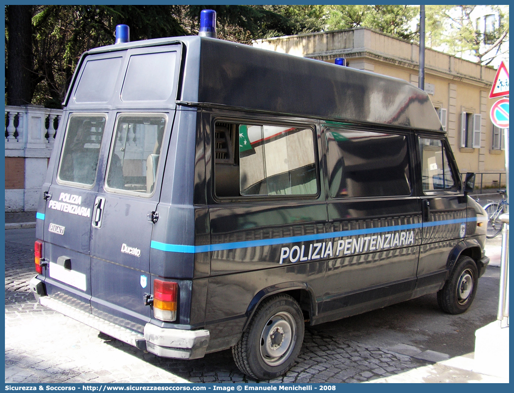 Polizia Penitenziaria 373AB
Polizia Penitenziaria
Fiat Ducato I serie
Parole chiave: PolPen;Pol.Pen.;AdiC;A.diC.;Agenti di Custodia;Polizia Penitenziaria;Fiat;Ducato I serie;373AB