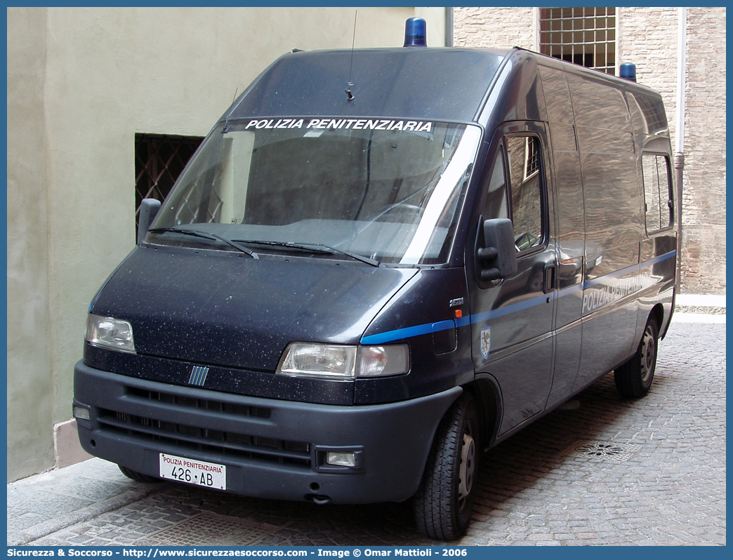 Polizia Penitenziaria 426AB
Polizia Penitenziaria
Fiat Ducato II serie
Parole chiave: PP;P.P.;Pol.Pen;PolPen;AdiC;A.diC.;Agenti;di;Custodia;Polizia;Penitenziaria;Nucleo;Traduzioni;Piantonamenti;Fiat;Ducato