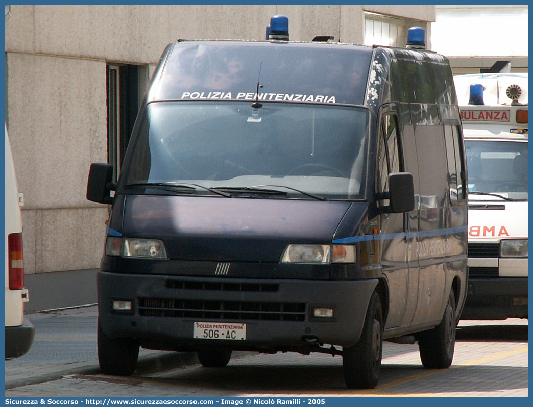 Polizia Penitenziaria 506AC
Polizia Penitenziaria
Fiat Ducato II serie
Parole chiave: PP;P.P.;Pol.Pen;PolPen;AdiC;A.diC.;Agenti;di;Custodia;Polizia;Penitenziaria;Nucleo;Traduzioni;Piantonamenti;Fiat;Ducato