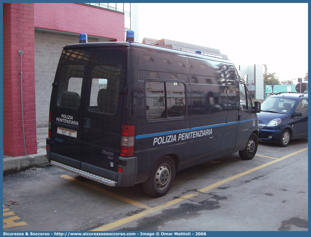 Polizia Penitenziaria 625AB
Polizia Penitenziaria
Fiat Ducato II serie
Parole chiave: PP;P.P.;Pol.Pen;PolPen;AdiC;A.diC.;Agenti;di;Custodia;Polizia;Penitenziaria;Nucleo;Traduzioni;Piantonamenti;Fiat;Ducato