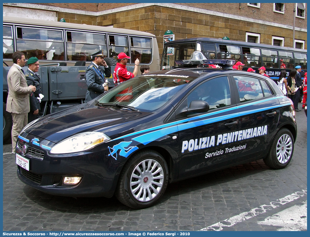 Polizia Penitenziaria 702AE
Polizia Penitenziaria
Nucleo Traduzioni e Piantonamenti
Fiat Nuova Bravo
Parole chiave: PP;P.P.;Pol.Pen;PolPen;AdiC;A.diC.;Agenti;di;Custodia;Polizia;Penitenziaria;Nucleo;Traduzioni;Piantonamenti;Fiat;Nuova;Bravo