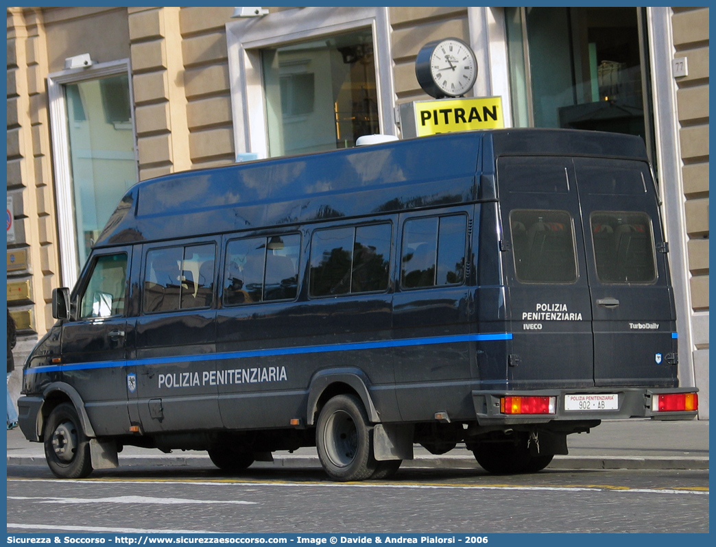 Polizia Penitenziaria 902AB
Polizia Penitenziaria
Iveco Daily 45-12 II serie
Parole chiave: PolPen;Pol.Pen.;AdiC;A.diC.;Agenti di Custodia;Polizia Penitenziaria;Iveco;Daily;45-12 II serie;902AB