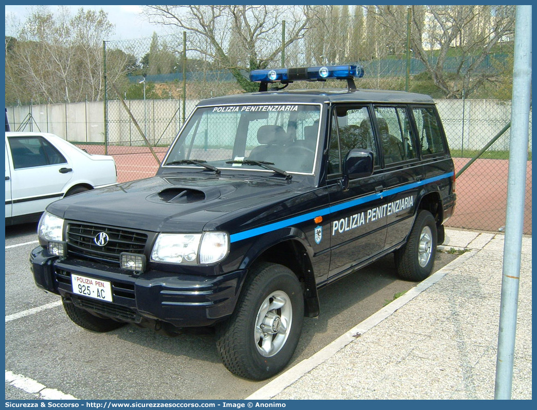 Polizia Penitenziaria 925AC
Polizia Penitenziaria
Nucleo Traduzioni e Piantonamenti
Hyundai Galloper
Parole chiave: PolPen;Pol.Pen.;AdiC;A.diC.;Agenti;di;Custodia;Polizia;Penitenziaria;Hyundai;Galloper;925AC