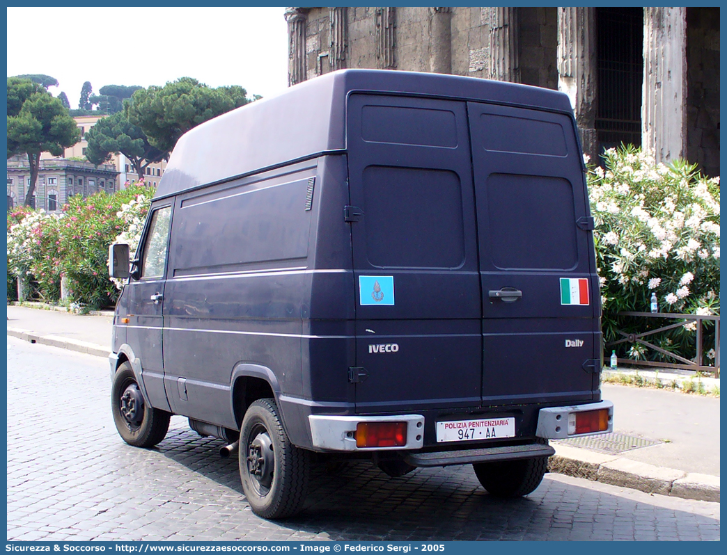 Polizia Penitenziaria 947AA
Polizia Penitenziaria
Nucleo Traduzioni e Piantonamenti
Iveco Daily 35-8 II serie

Parole chiave: 947AA;Polizia Penitenziaria;Nucleo Traduzioni e Piantonamenti;Iveco Daily 35-8 II serie