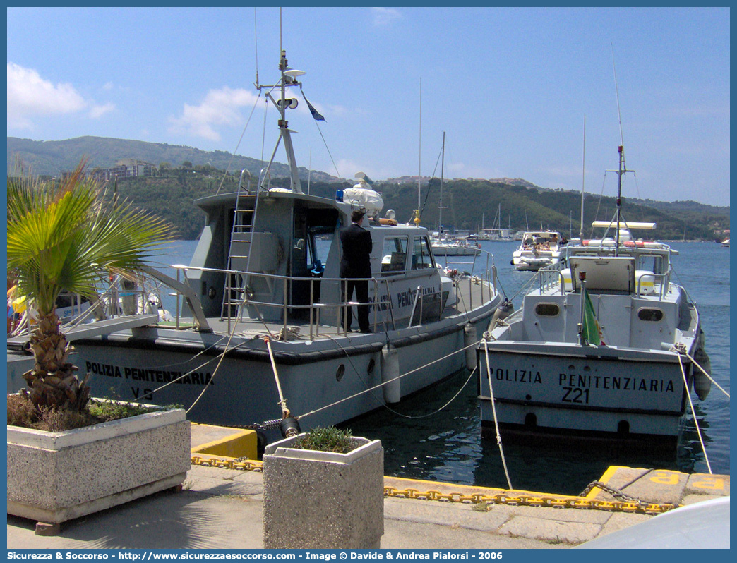 Z21
Polizia Penitenziaria
Servizio Navale
Motovedetta Classe Z
Parole chiave: PolPen;AdiC;Agenti;Custodia;Polizia;Penitenziaria;Servizio;Navale;Motovedetta;Classe;Z