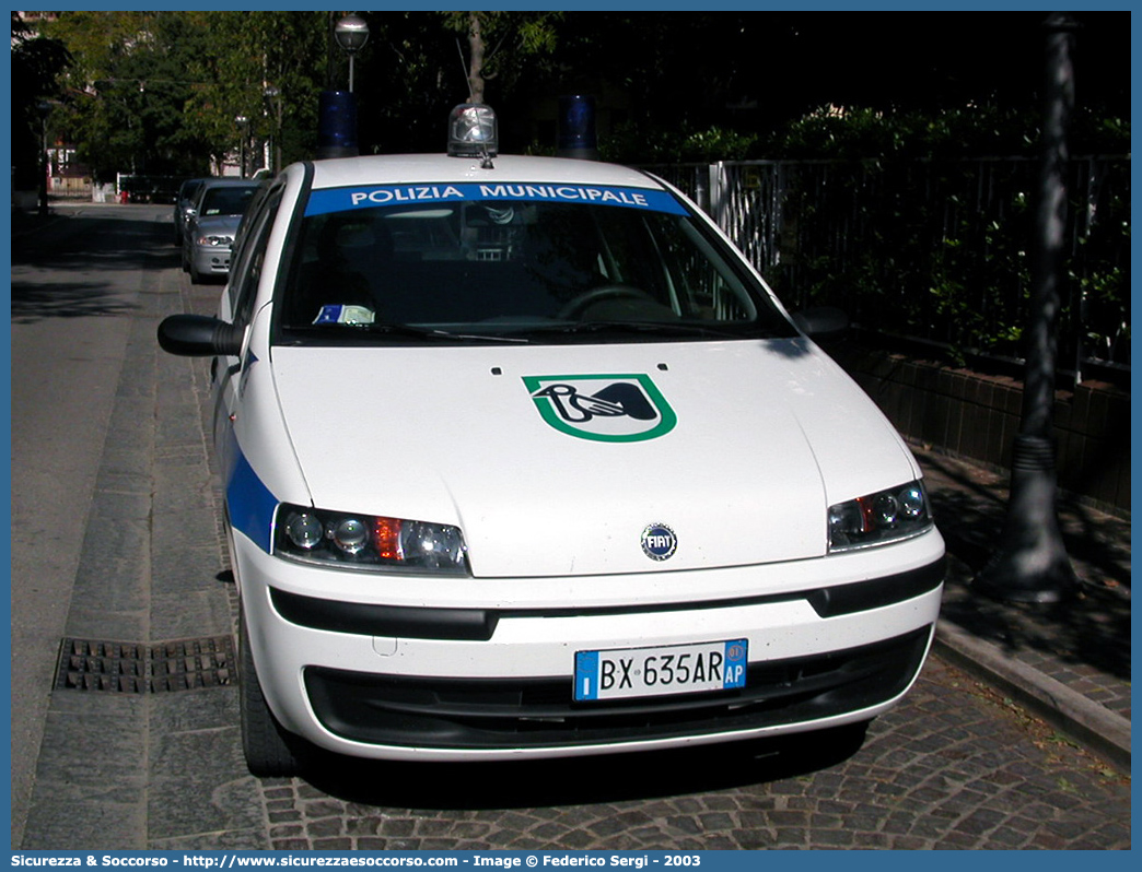 -
Polizia Municipale
Comune di Porto Sant'Elpidio
Ford Punto II serie
Parole chiave: Polizia;Locale;Municipale;Porto Sant&#039;Elpidio;Fiat;Punto