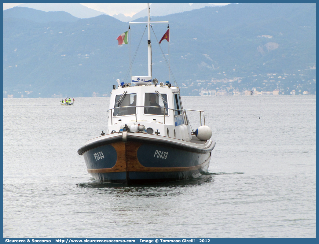 PS 433
Polizia di Stato
Polizia del Mare
Nelson Launch
Parole chiave: PS;P.S.;Pubblica;Sicurezza;Polizia;di;Stato;del;Mare;Nelson;Launch;433