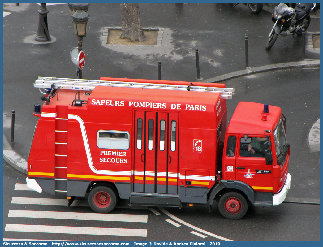 PS 126
République Française
Sapeurs Pompiers de Paris
Premier Secours
Renault S150
Conversion by Sides
Parole chiave: République;Française;Sapeurs;Pompiers;Paris;PS;Premier;Secours;Renault;S150;Sides