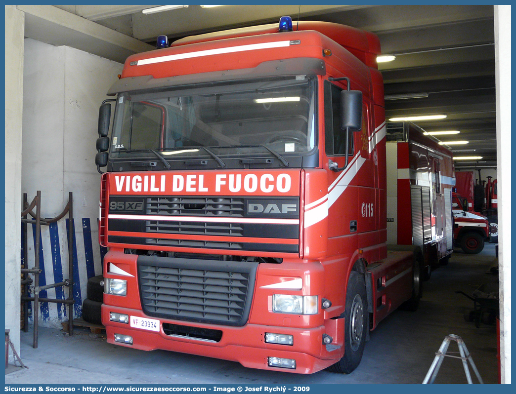 VF 23934
Corpo Nazionale Vigili del Fuoco
DAF XF95
Parole chiave: VVF;V.V.F.;Corpo;Nazionale;Vigili;del;Fuoco;DAF;95;XF