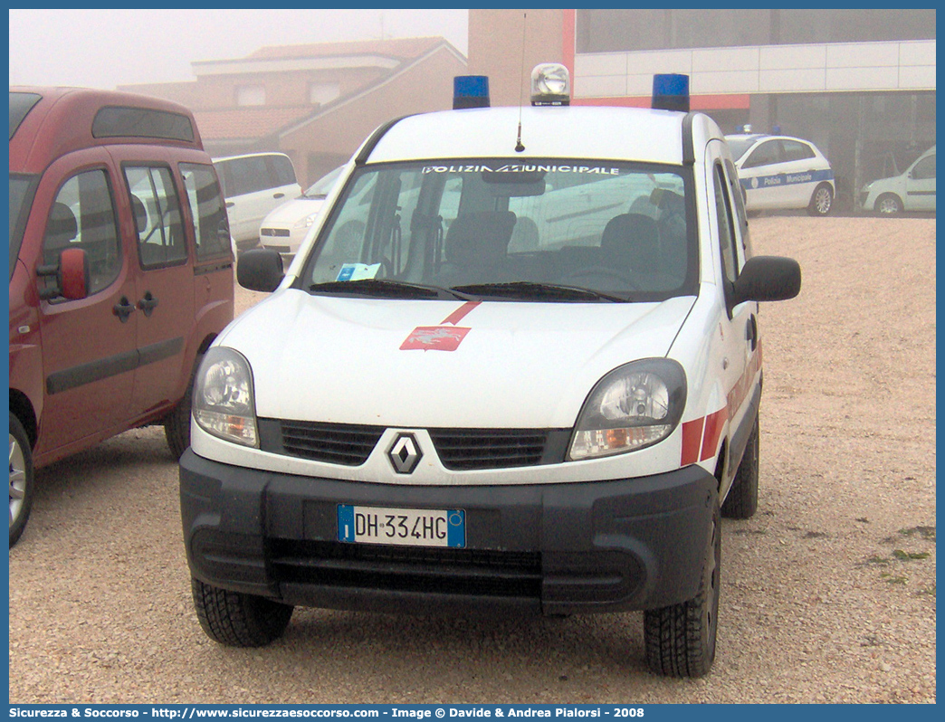 -
Polizia Municipale
Comune di San Casciano in Val di Pesa
Renault Kangoo 4x4 II serie
Parole chiave: Polizia;Locale;Municipale;San Casciano in Val di Pesa;Renault;Kangoo