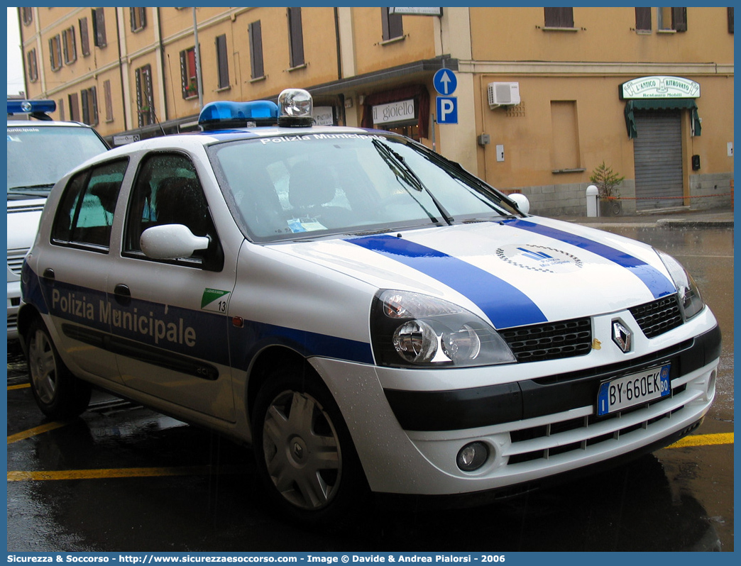 -
Polizia Municipale
Comune di San Lazzaro di Savena
Renault Clio III serie
Parole chiave: Polizia;Locale;Municipale;San Lazzaro di Savena;Renault;Clio