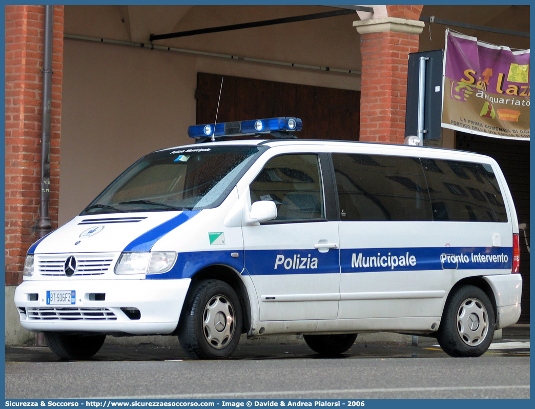 -
Polizia Municipale
Comune di San Lazzaro di Savena
Mercedes Benz Classe V I serie restyling
Allestitore Focaccia Group S.r.l.
Parole chiave: Polizia;Locale;Municipale;San Lazzaro di Savena;Mercedes Benz;Vito;Focaccia