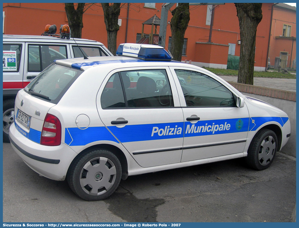 -
Polizia Municipale
Comune di Sant'Agata Bolognese
Skoda Fabia I serie
Parole chiave: Polizia;Locale;Municipale;Sant'Skoda;Fabia