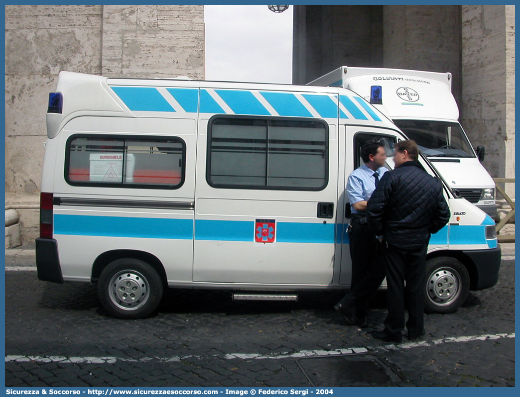 SCV00780
Stato della Città del Vaticano
Soccorso Sanitario
Fiat Ducato II serie
Allestitore Bollanti S.r.l.
Parole chiave: SCV;Stato;Città;del;Vaticano;Soccorso;Sanitario;Ambulanza;Autoambulanza;Fiat;Ducato;Bollanti