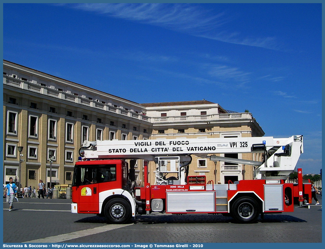 SCV 00894
Stato della Città del Vaticano
Vigili del Fuoco
Mercedes Benz Econic I serie
Allestitore BAI S.r.l.
Parole chiave: SCV;Stato Città del Vaticano;Vigili del Fuoco;Mercedes Benz Econic I serie