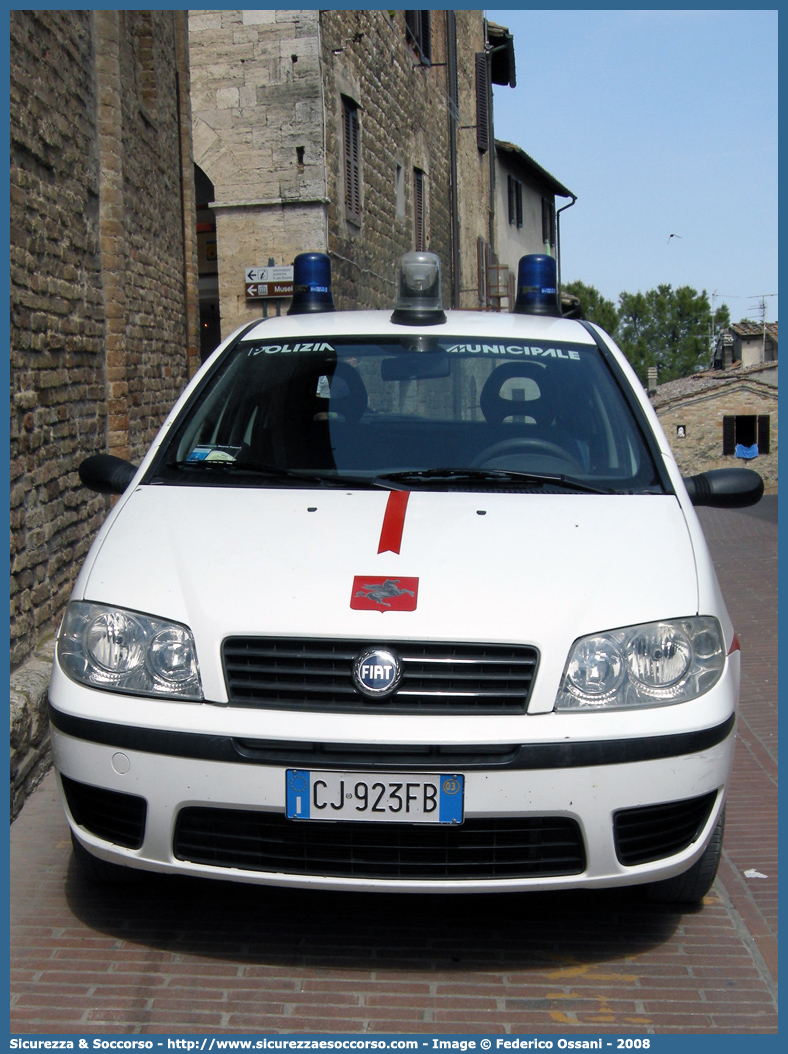 -
Polizia Municipale
Comune di San Gimignano
Fiat Punto III serie
Parole chiave: Polizia;Locale;Municipale;San Gimignano;Fiat;Punto