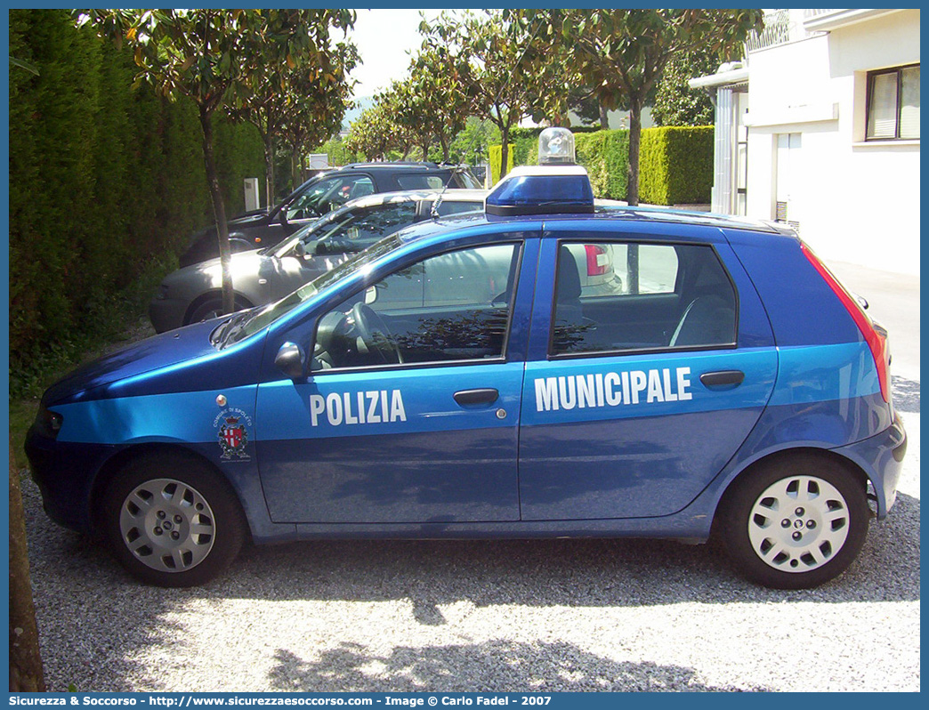 -
Polizia Municipale
Comune di Spoleto
Fiat Punto II serie
Parole chiave: Polizia;Locale;Municipale;Spoleto;Fiat;Punto