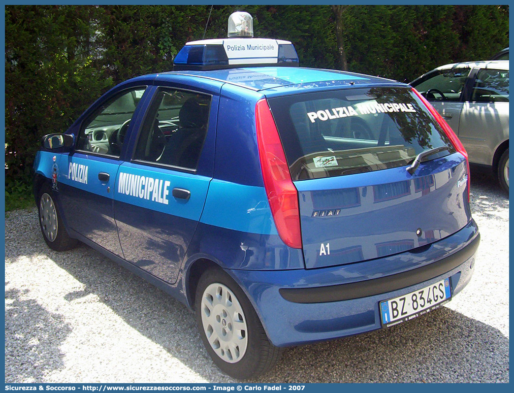 -
Polizia Municipale
Comune di Spoleto
Fiat Punto II serie
Parole chiave: Polizia;Locale;Municipale;Spoleto;Fiat;Punto