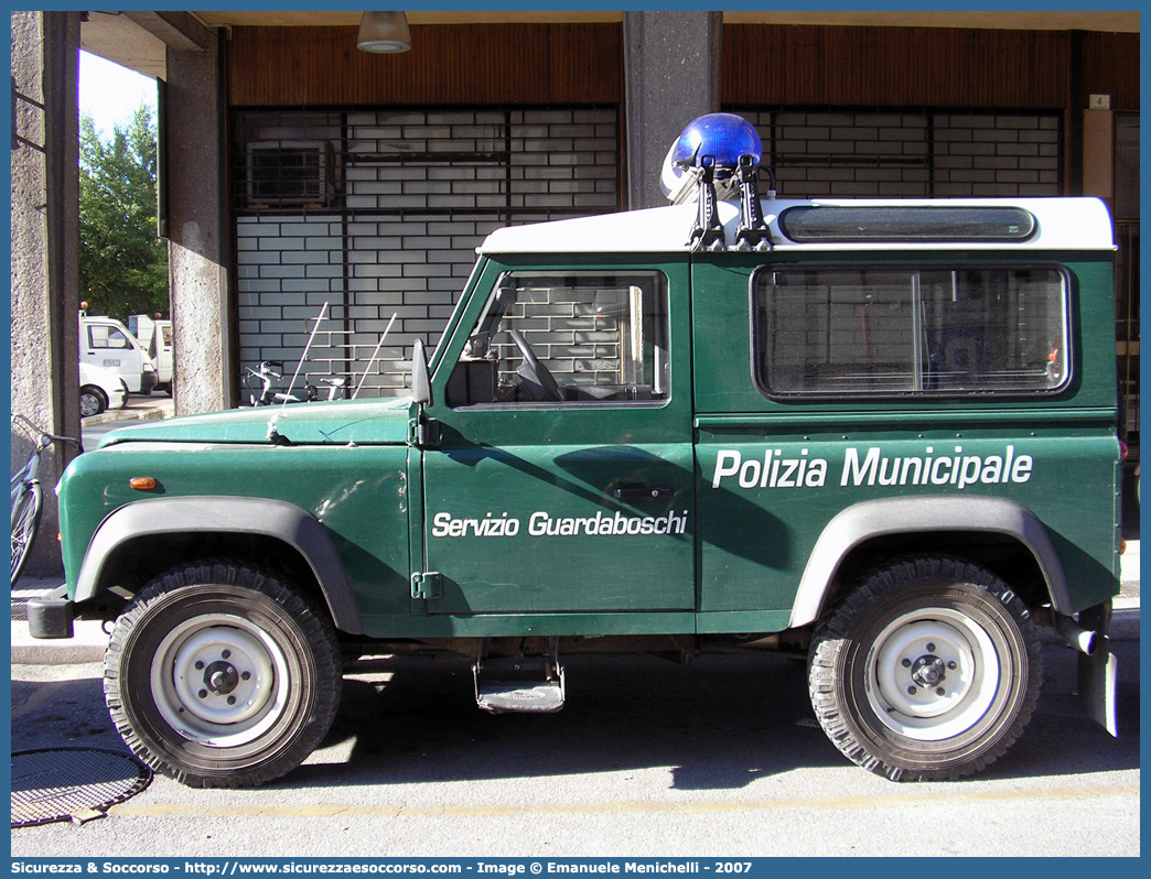 -
Polizia Municipale
Comune di Terni
Nucleo Guardaboschi
Land Rover Defender 90
Parole chiave: Polizia;Locale;Municipale;Terni;Guardaboschi;Land Rover;Defender;90