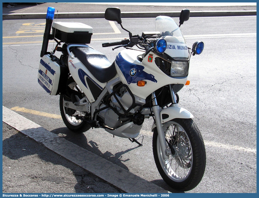 -
Polizia Municipale
Comune di Terni
Bmw F650
Parole chiave: Polizia;Locale;Municipale;Terni;Bmw;F650