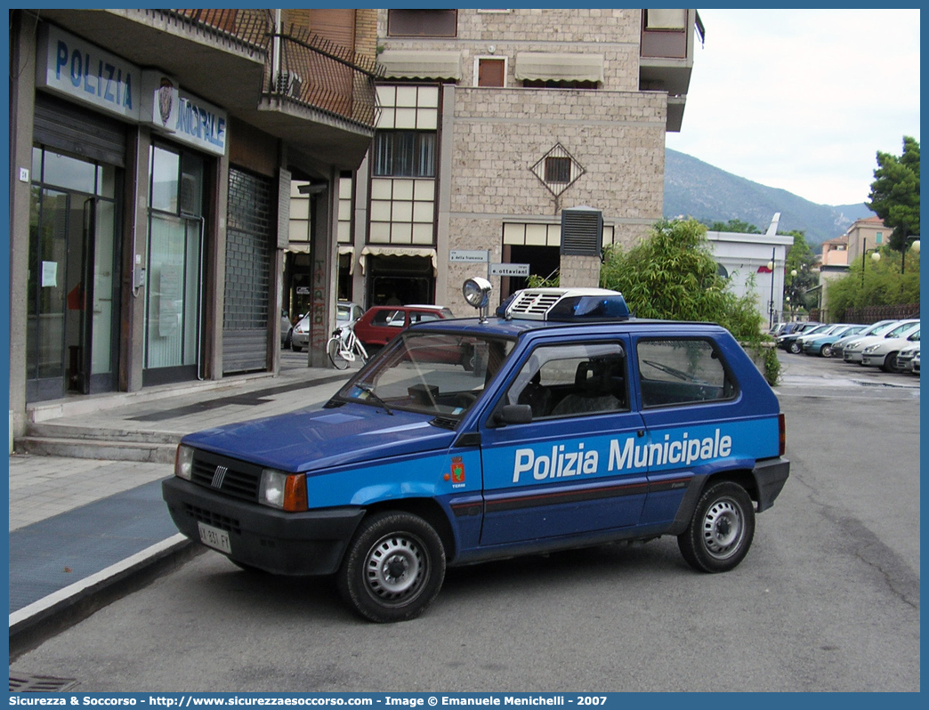 -
Polizia Municipale
Comune di Terni
Fiat Panda II serie
Parole chiave: Polizia;Locale;Municipale;Terni;Fiat;Panda