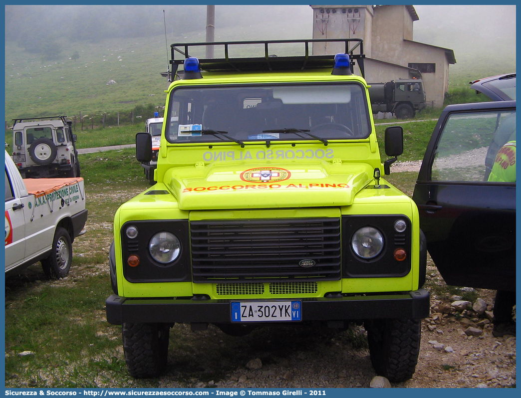 -
Corpo Nazionale
Soccorso Alpino e Speleologico
Delegazione Alpina
XI Prealpi Venete
Stazione di Schio
Land Rover Defender 110
Parole chiave: CNSAS;C.N.S.A.S.;Corpo;Nazionale;Soccorso;Alpino;Speleologico;Veneto;SASV;S.A.S.V.;Schio;Land Rover;Defender;110