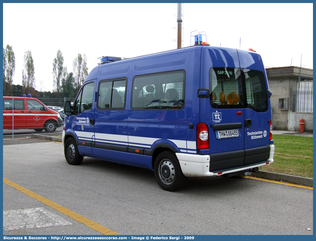 THW 88455
Bundesrepublik Deutschland
Technisches Hilfswerk
Renault Master III generation
Parole chiave: THW;Technisches;Hilfswerk;Renault;Master;88455