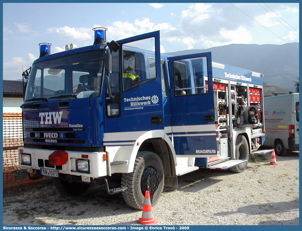 THW 91673
Bundesrepublik Deutschland
Technisches Hilfswerk
Iveco Magirus EuroFire 140E24 I generation
Parole chiave: THW;Technisches;Hilfswerk;Iveco;Magirus;EuroFire;140E24;91673