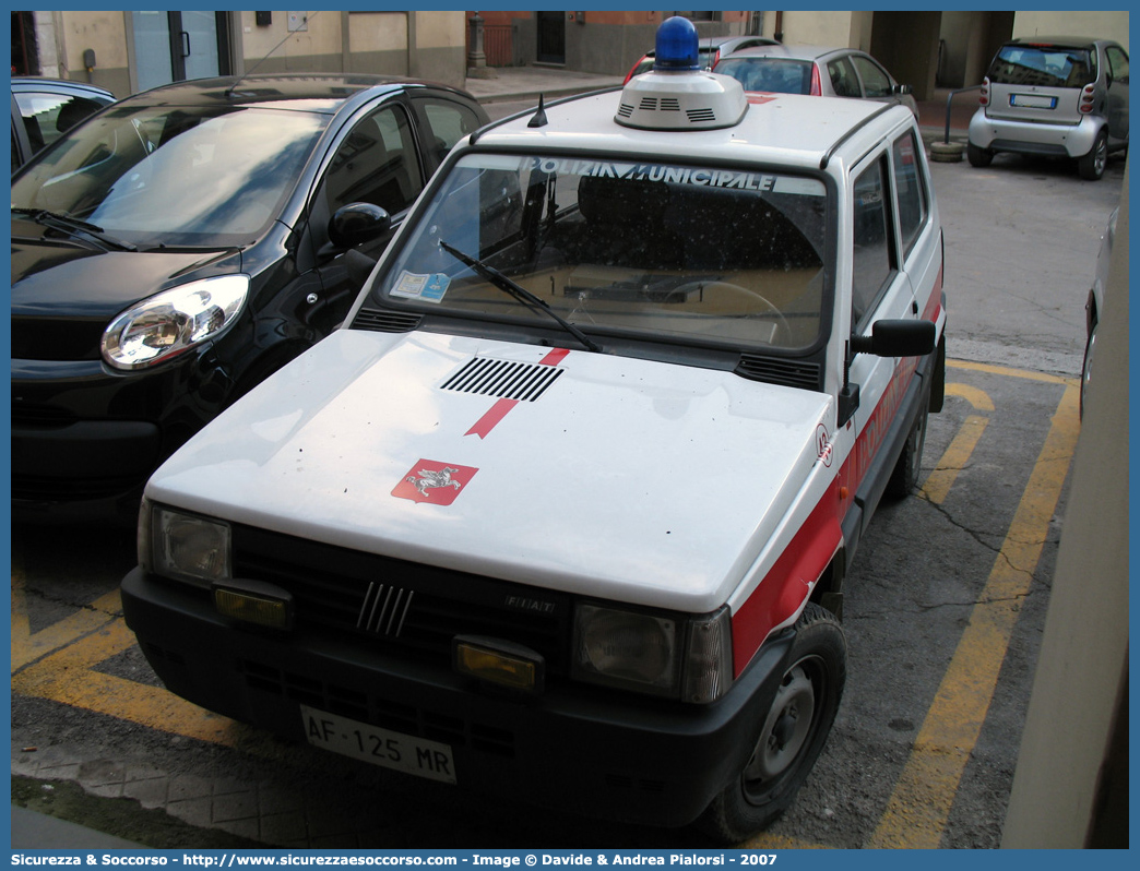 -
Polizia Municipale
Comune di Figline Valdarno
Fiat Panda 4x4 II serie
Parole chiave: PL;P.L.;PM;P.M.;Polizia;Locale;Municipale;Figline Valdarno;Fiat;Panda