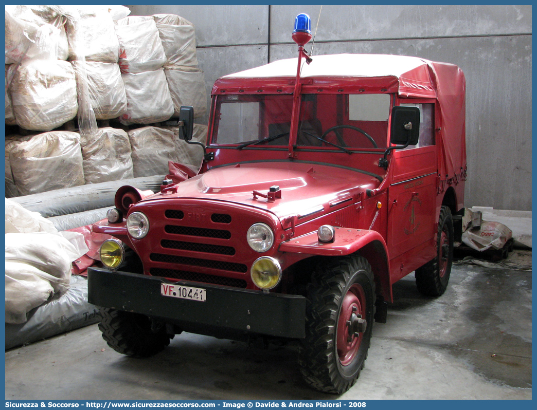 VF 10441
Corpo Nazionale Vigili del Fuoco
Fiat Campagnola
Parole chiave: VF;VVF;V.F.;V.V.F.;Corpo;Nazionale;Vigili del Fuoco;Vigili;Fuoco;Fiat;Campagnola;1101