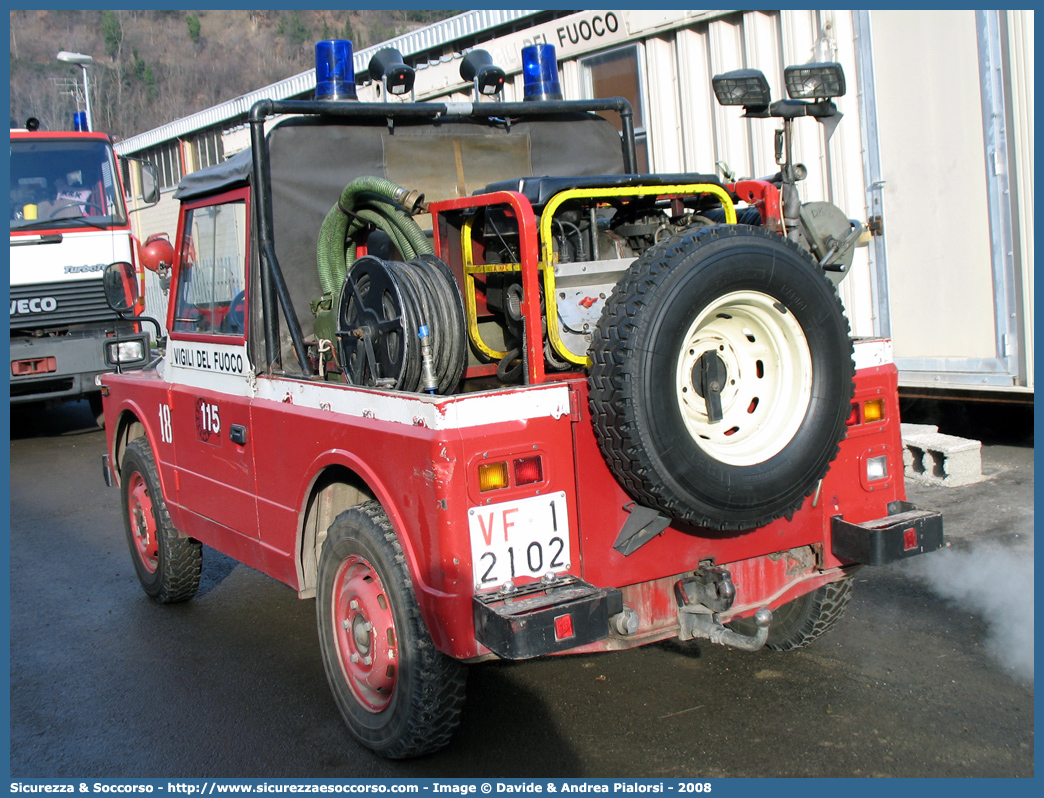 VF 12102
Corpo Nazionale Vigili del Fuoco
Fiat Nuova Campagnola
Parole chiave: VF;VVF;V.F.;V.V.F.;Corpo;Nazionale;Vigili del Fuoco;Vigili;Fuoco;Fiat;Campagnola;1107