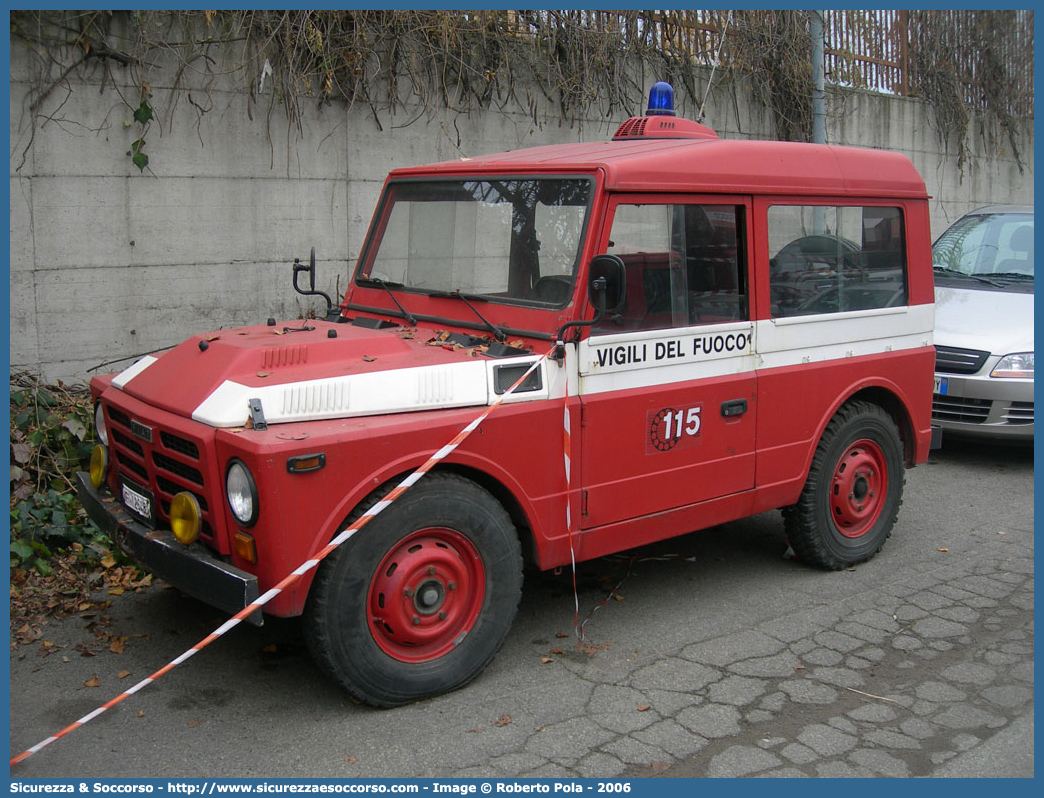 VF 12648
Corpo Nazionale Vigili del Fuoco
Fiat Nuova Campagnola HT
Parole chiave: VF;VVF;V.F.;V.V.F.;Corpo;Nazionale;Vigili del Fuoco;Vigili;Fuoco;Fiat;Campagnola;1107