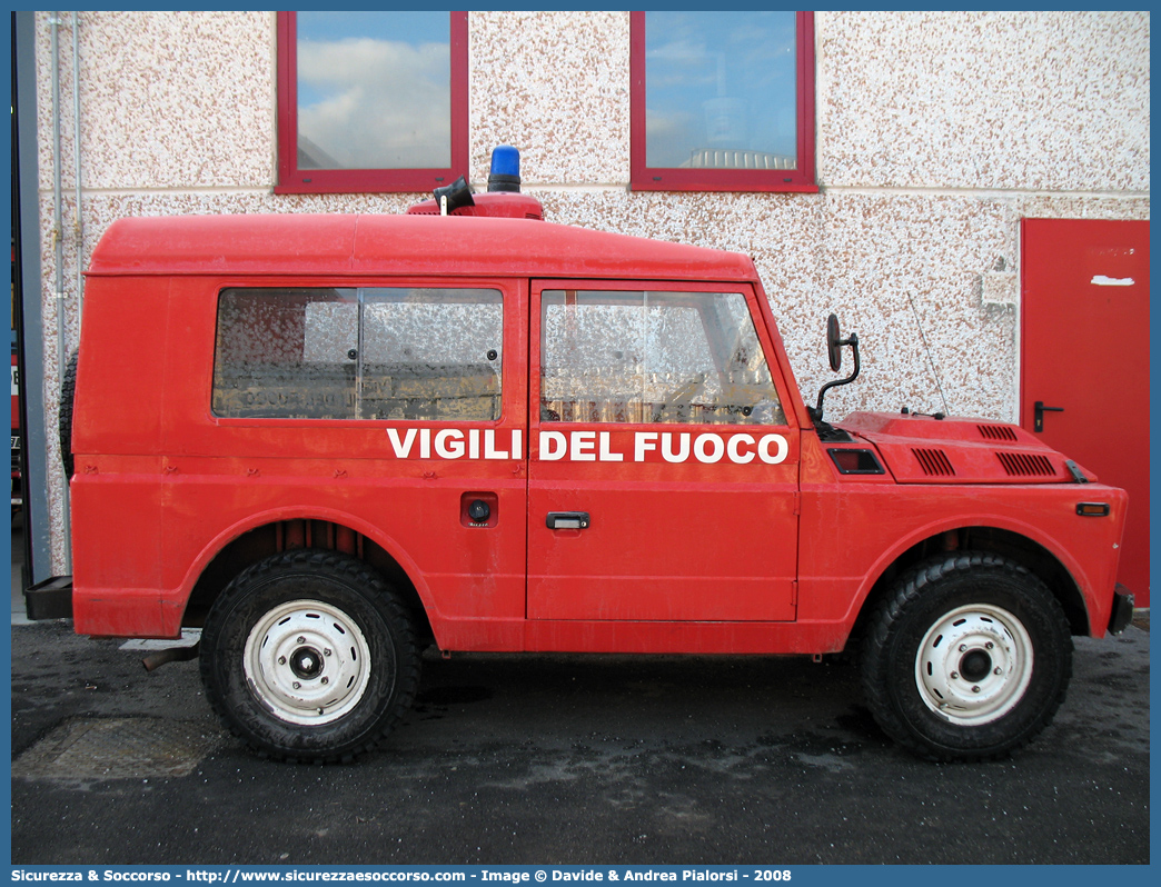 VF 14110
Corpo Nazionale Vigili del Fuoco
Fiat Nuova Campagnola HTL
Parole chiave: VF;VVF;V.F.;V.V.F.;Corpo;Nazionale;Vigili del Fuoco;Vigili;Fuoco;Fiat;Campagnola;1107