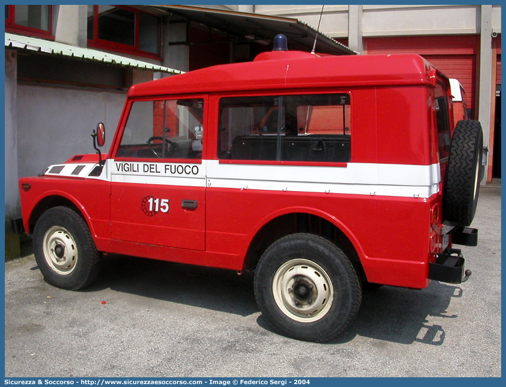 VF 14751
Corpo Nazionale Vigili del Fuoco
Fiat Nuova Campagnola HTL
Parole chiave: VF;VVF;V.F.;V.V.F.;Corpo;Nazionale;Vigili del Fuoco;Vigili;Fuoco;Fiat;Campagnola;1107