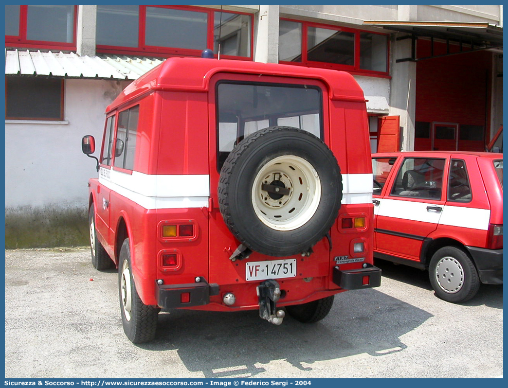 VF 14751
Corpo Nazionale Vigili del Fuoco
Fiat Nuova Campagnola HTL
Parole chiave: VF;VVF;V.F.;V.V.F.;Corpo;Nazionale;Vigili del Fuoco;Vigili;Fuoco;Fiat;Campagnola;1107