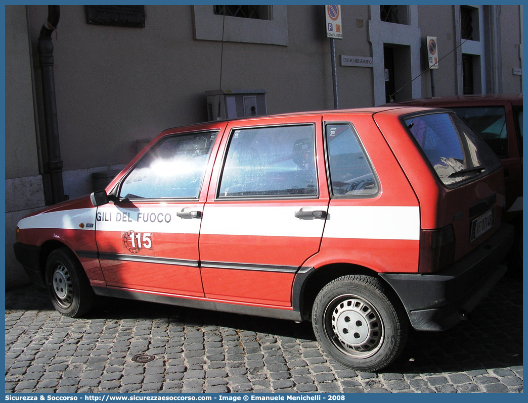 VF 17148
Corpo Nazionale Vigili del Fuoco
Fiat Uno II serie
Parole chiave: VF;VVF;V.F.;V.V.F.;Corpo;Nazionale;Vigili del Fuoco;Vigili;Fuoco;Fiat;Uno