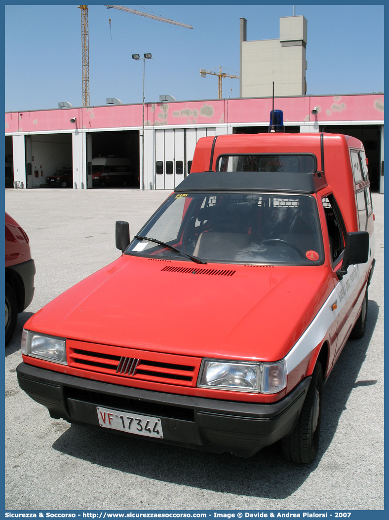 VF 17344
Corpo Nazionale Vigili del Fuoco
Fiat Fiorino II serie
Parole chiave: VVF;V.V.F.;Corpo;Nazionale;Vigili;del;Fuoco;Fiat;Fiorino