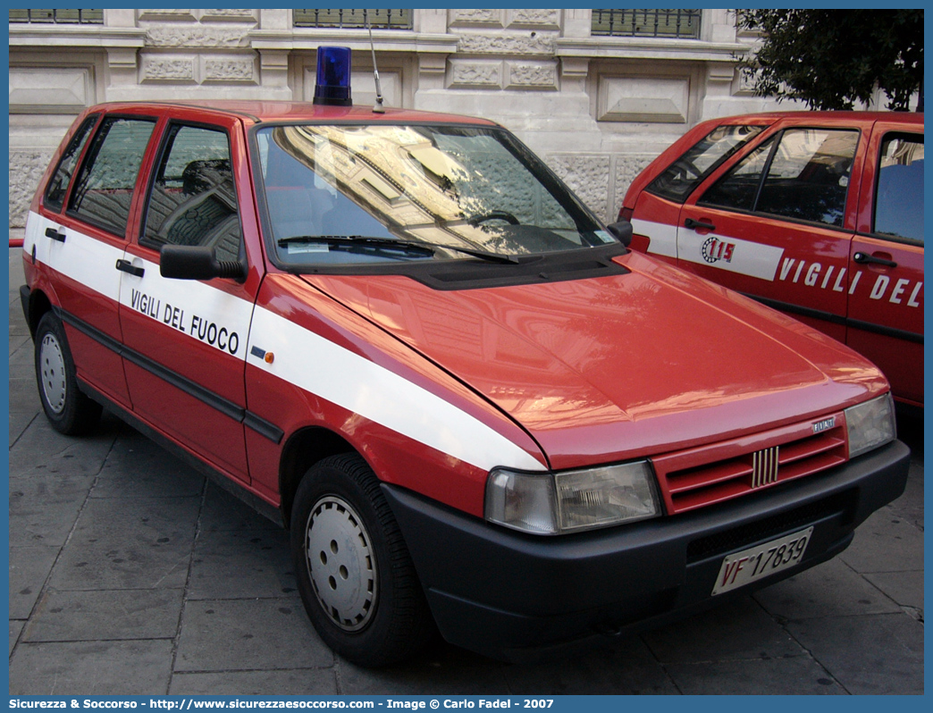 VF 17839
Corpo Nazionale Vigili del Fuoco
Fiat Uno II serie
Parole chiave: VF;VVF;V.F.;V.V.F.;Corpo;Nazionale;Vigili del Fuoco;Vigili;Fuoco;Fiat;Uno