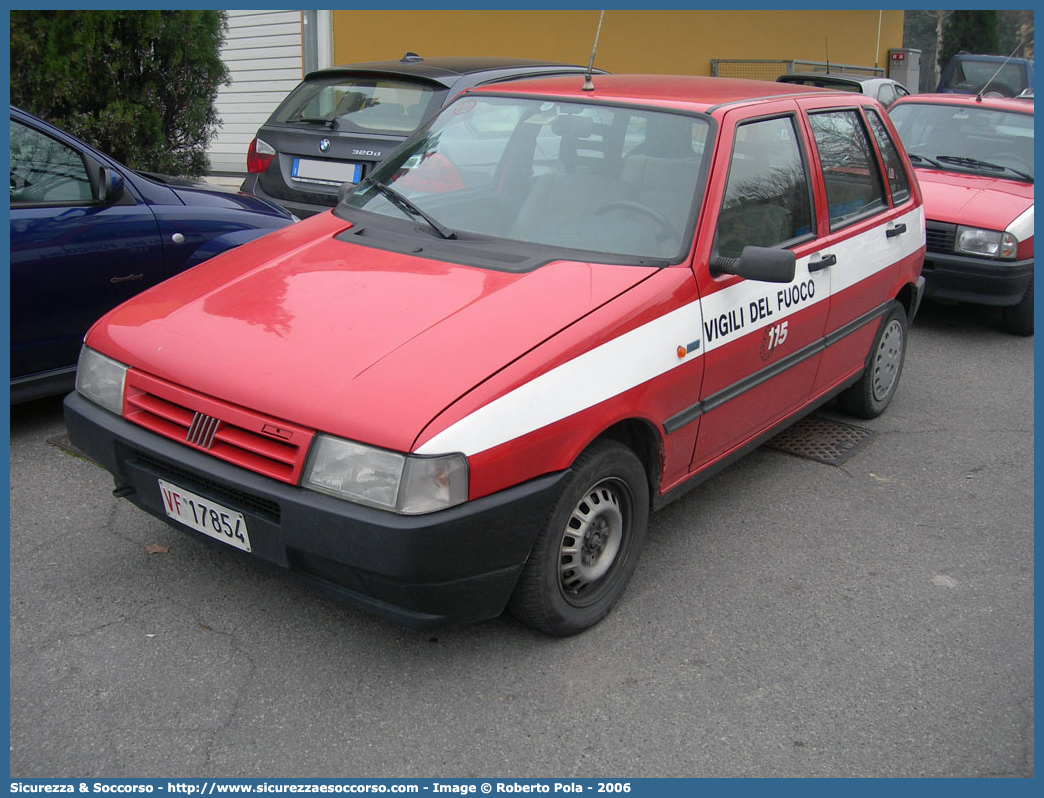 VF 17854
Corpo Nazionale Vigili del Fuoco
Fiat Uno II serie
Parole chiave: VF;VVF;V.F.;V.V.F.;Corpo;Nazionale;Vigili del Fuoco;Vigili;Fuoco;Fiat;Uno