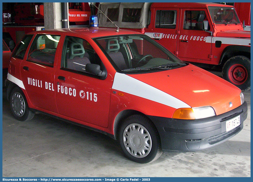 VF 18743
Corpo Nazionale Vigili del Fuoco
Fiat Punto I serie
Parole chiave: VF;VVF;V.F.;V.V.F.;Corpo;Nazionale;Vigili del Fuoco;Vigili;Fuoco;Fiat;Punto