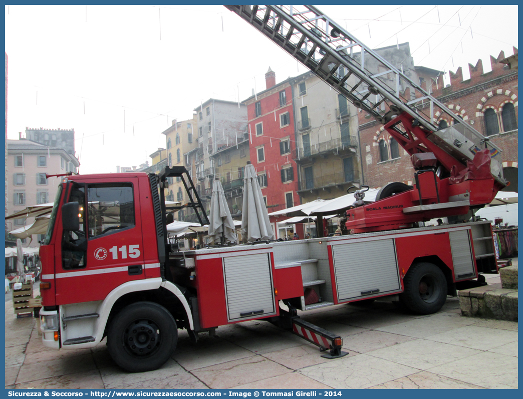 VF 19092
Corpo Nazionale Vigili del Fuoco
Iveco 150E27 EuroFire I serie
Allestitore Magirus
Ricondizionata Fortini S.r.l.
Parole chiave: VVF;V.V.F.;Corpo;Nazionale;Vigili;del;Fuoco;AutoScala;AS;Iveco;150E27;EuroFire;Magirus