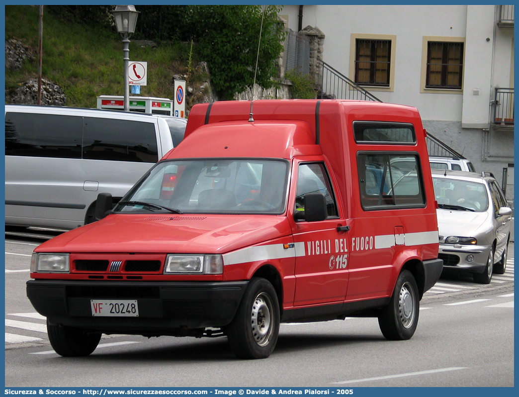 VF 20248
Corpo Nazionale Vigili del Fuoco
Fiat Fiorino II serie
Parole chiave: VVF;V.V.F.;Corpo;Nazionale;Vigili;del;Fuoco;Fiat;Fiorino