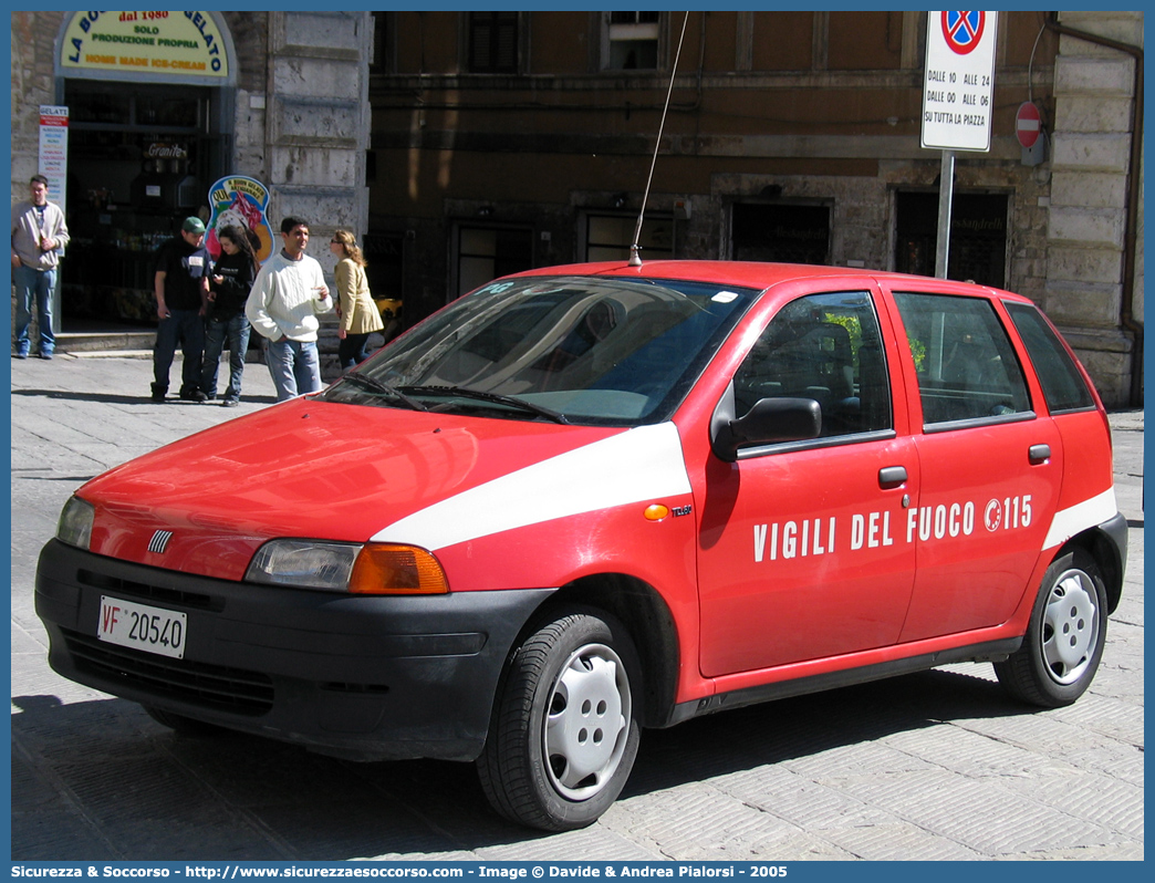 VF 20540
Corpo Nazionale Vigili del Fuoco
Fiat Punto I serie
Parole chiave: VF;VVF;V.F.;V.V.F.;Corpo;Nazionale;Vigili del Fuoco;Vigili;Fuoco;Fiat;Punto