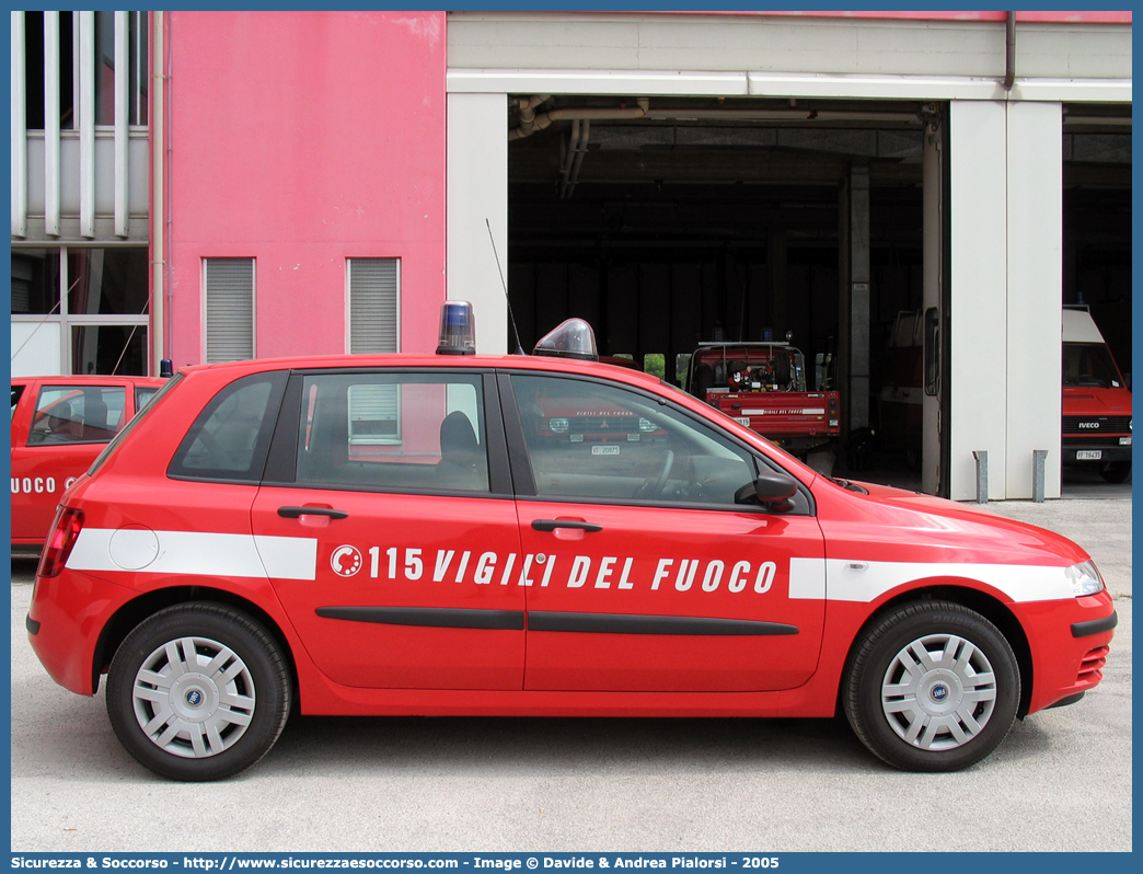 VF 23109
Corpo Nazionale Vigili del Fuoco
Fiat Stilo II serie
Parole chiave: VVF;V.V.F.;Corpo;Nazionale;Vigili;del;Fuoco;Fiat;Stilo