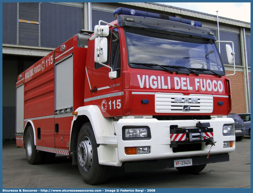 VF 23424
Corpo Nazionale Vigili del Fuoco
MAN LE 18.200
Allestitore Piemme Antincendi S.r.l.
Parole chiave: Corpo;Nazionale;Vigili del Fuoco;Vigili;Fuoco;ABP;A.B.P.;AutoBottePompa;AutoBotte;Astra;MAN;LE;18.200;Piemme;Antincendi;23424